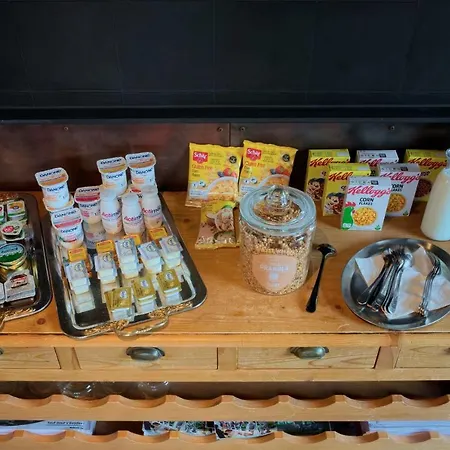 & Restaurant Maison Pal'ange דורבורי