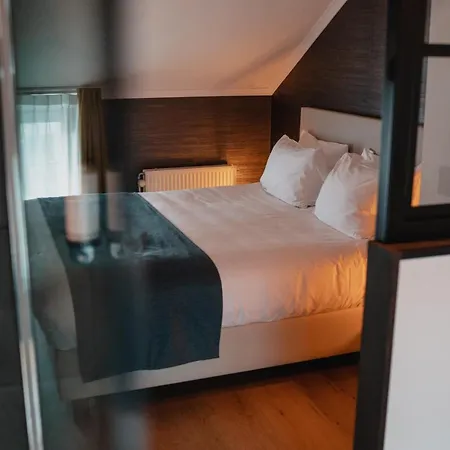 & Restaurant Maison Pal'ange ホテル